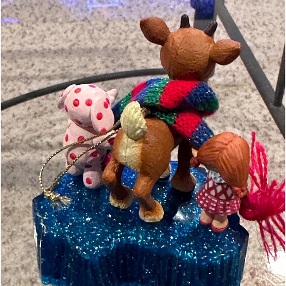 Vintage Carlton Cards A Merry Misfit Christmas ornament - Picture 8 of 12